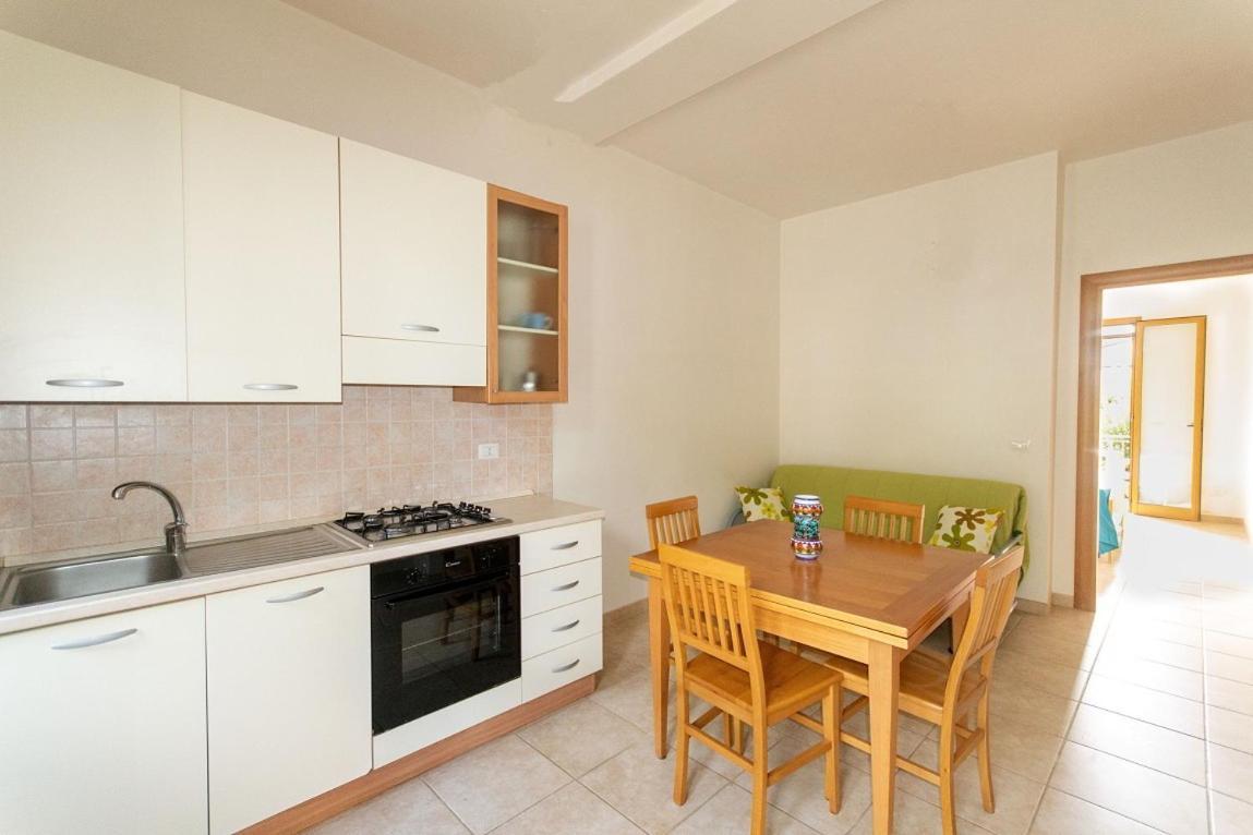 Blue Area Apartments - Fromhometosalento Torre dell'Orso Exterior foto